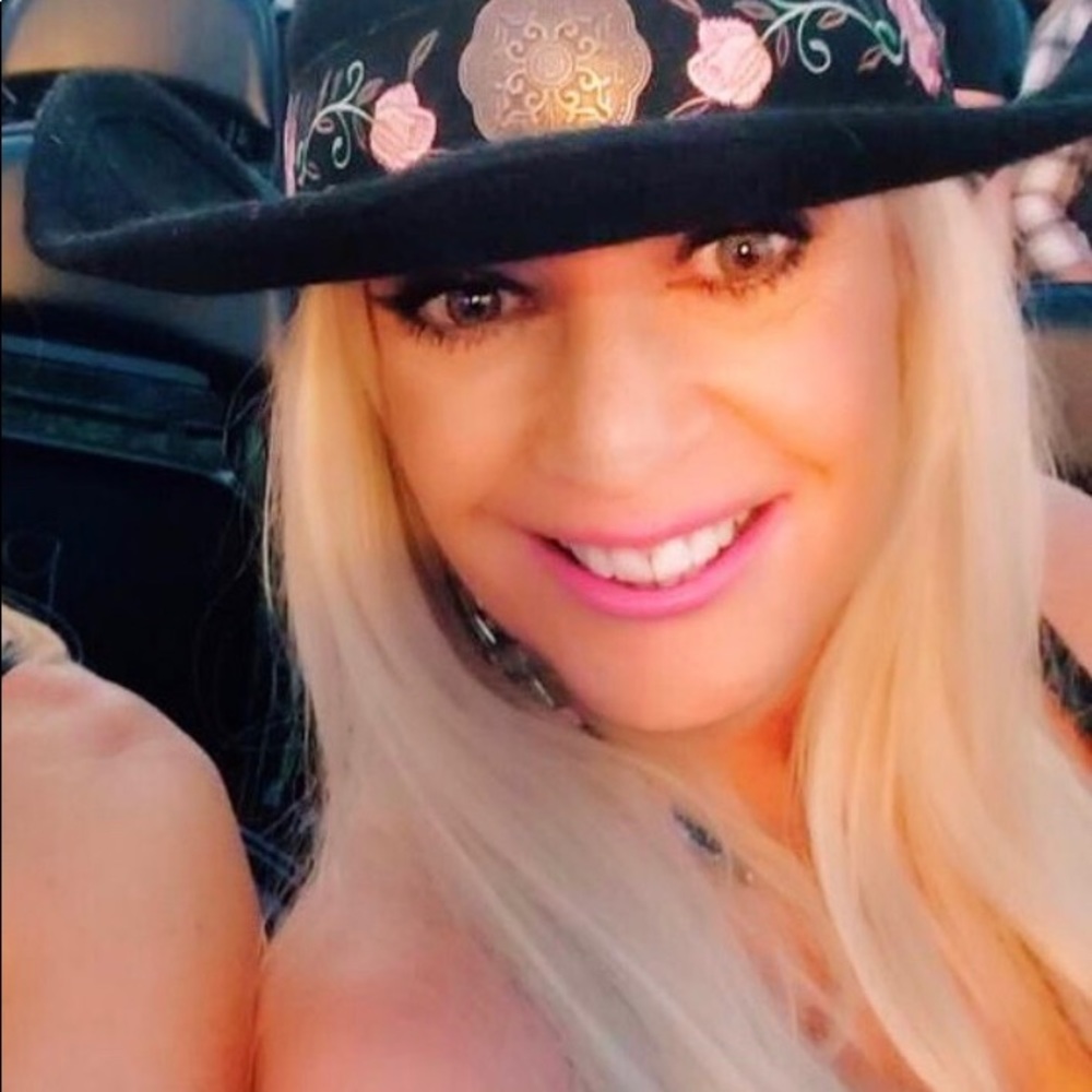 ♥️Xoxo I’m Coco♥️